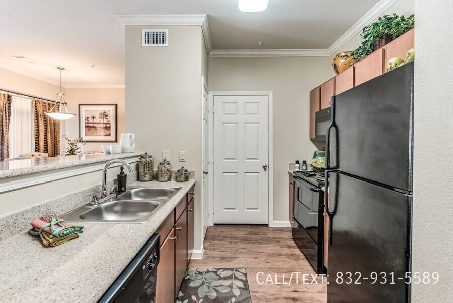 Apartment for rent at 2898 W Baker Rd, Baytown, TX 77521