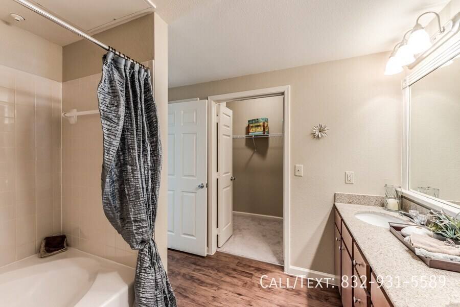Apartment for rent at 2898 W Baker Rd, Baytown, TX 77521