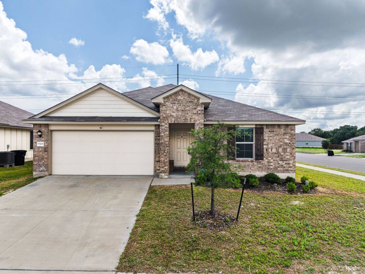 House for rent at 9505 Kensley Rose Dr, Killeen, TX 76542
