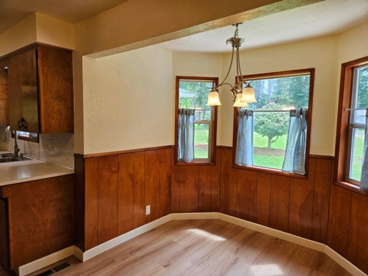 House for rent at 47524 E Lyons-Mill City Dr, Lyons, OR 97358