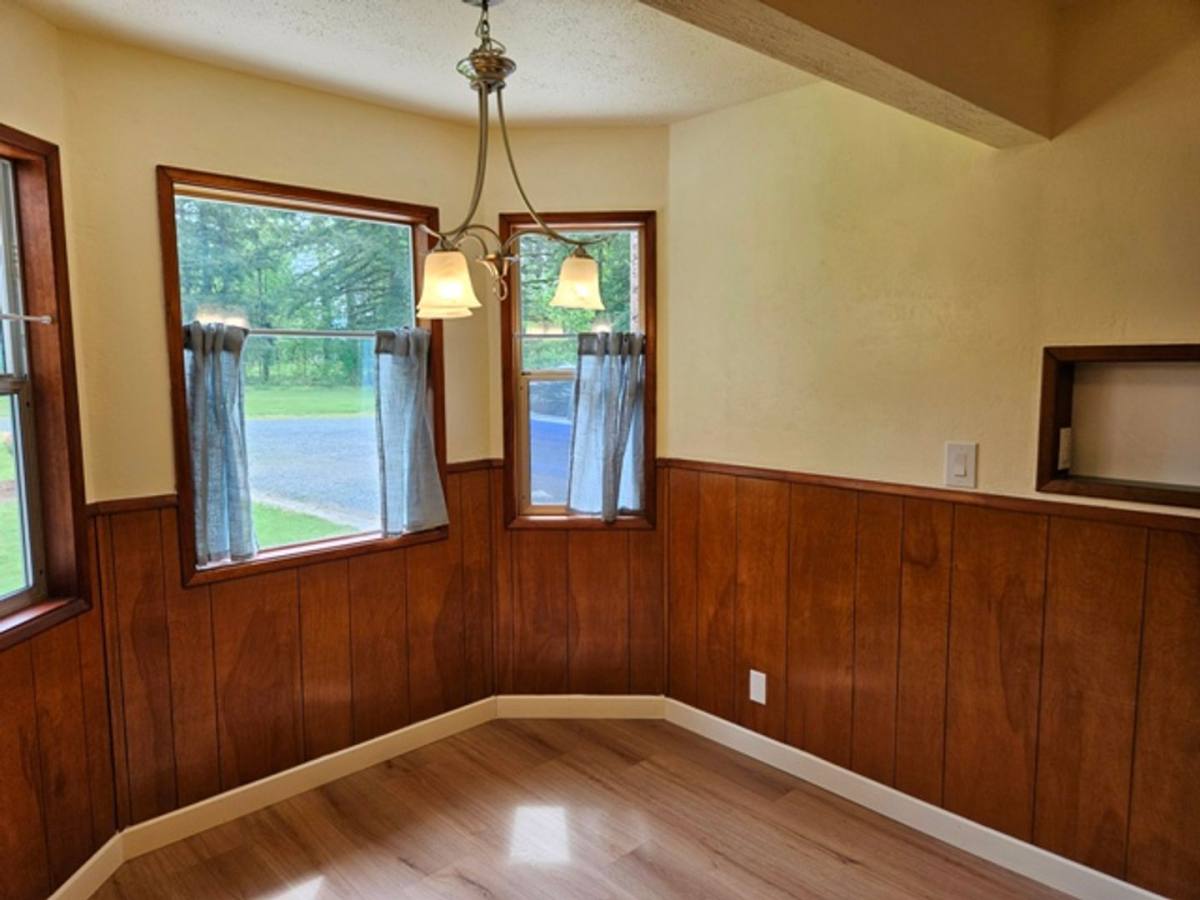 House for rent at 47524 E Lyons-Mill City Dr, Lyons, OR 97358