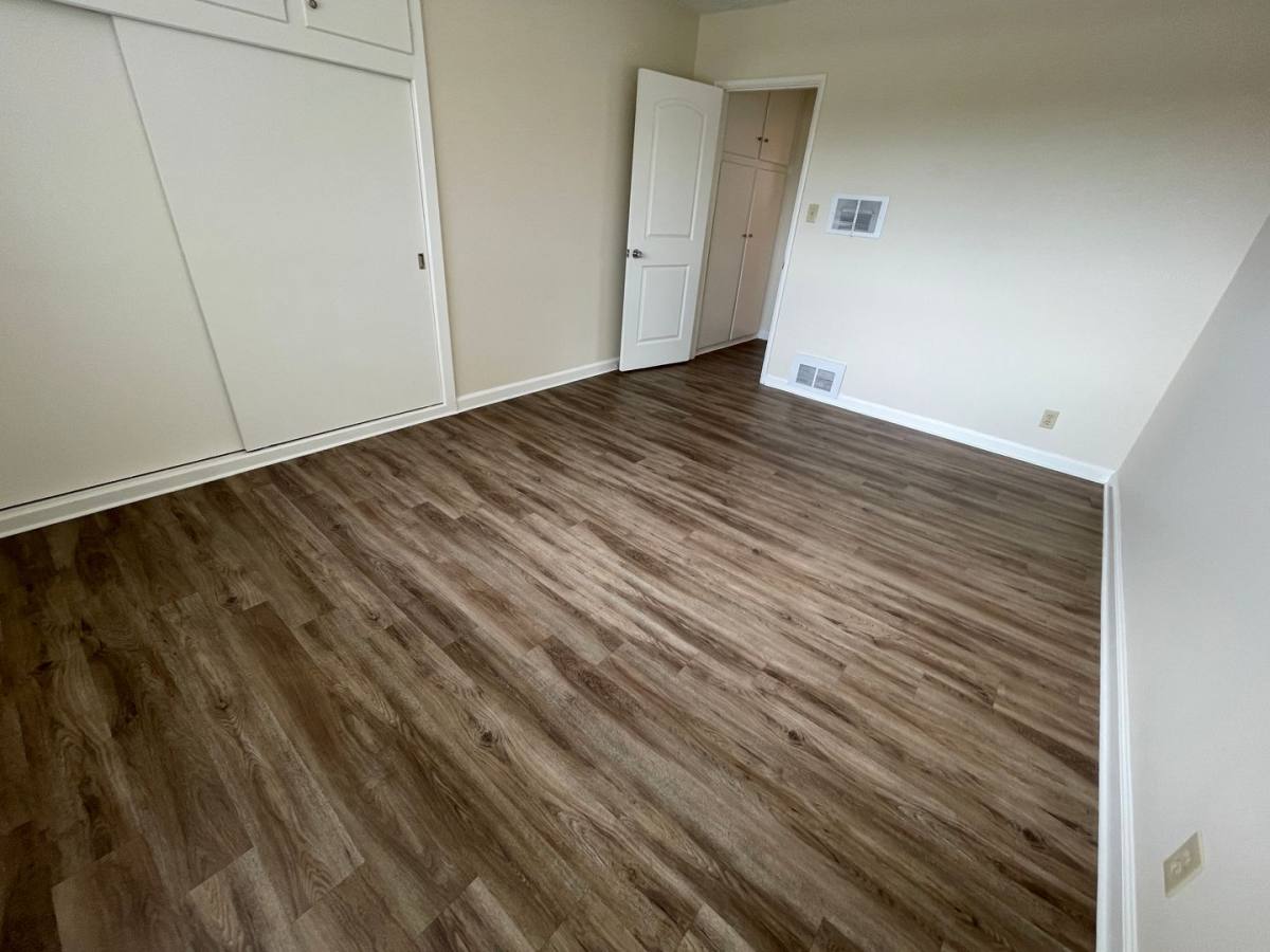 Apartment for rent at 460 W Doran St, Glendale, CA 91203