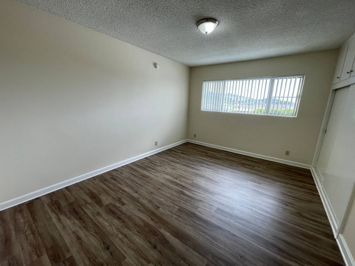 Apartment for rent at 460 W Doran St, Glendale, CA 91203
