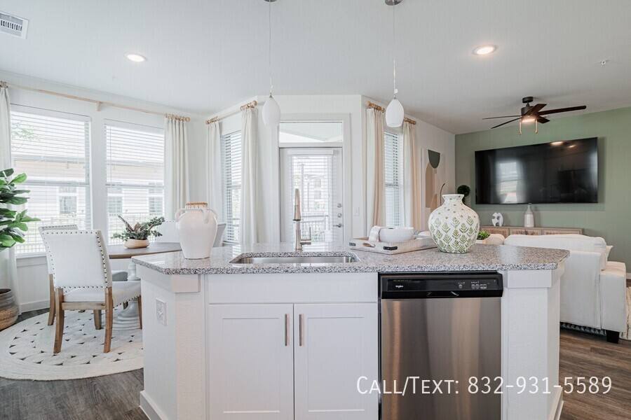 Apartment for rent at 5688 Gessner Rd #WO2, Houston, TX 77041