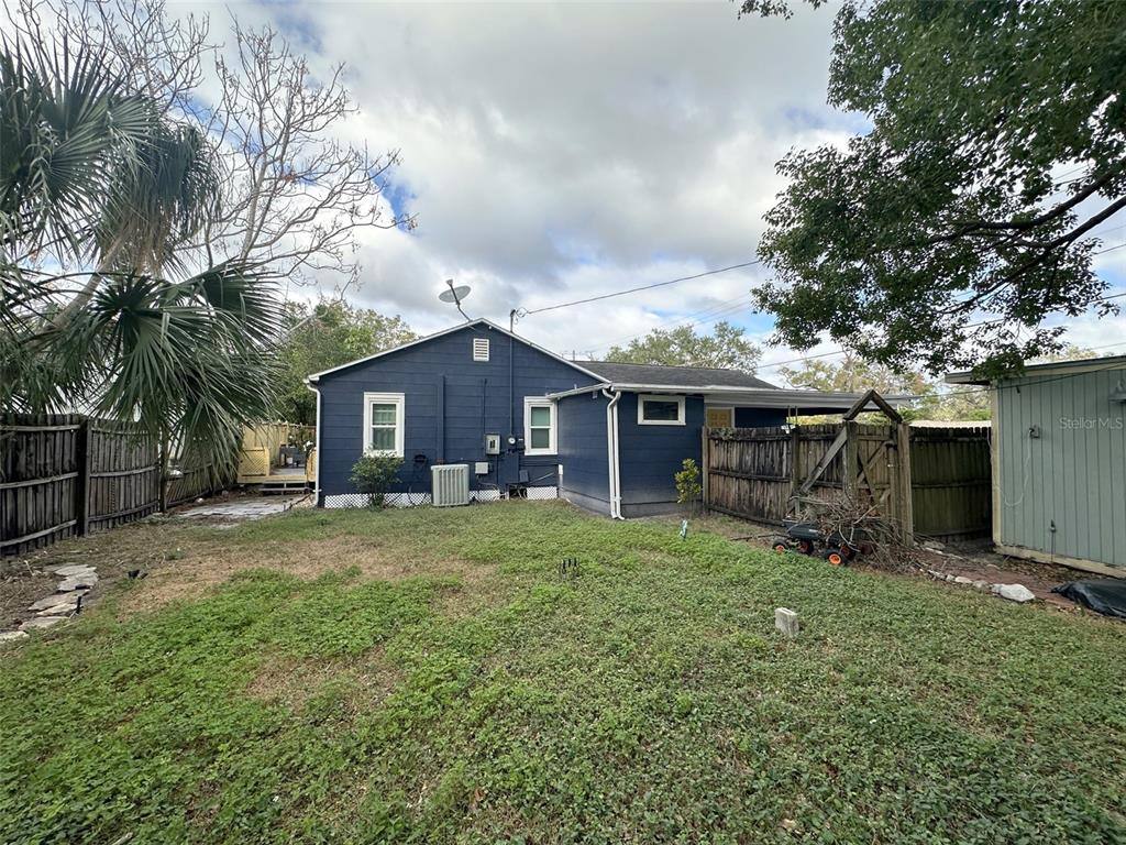 Apartment for rent at 1419 E Jean St, Tampa, FL 33604