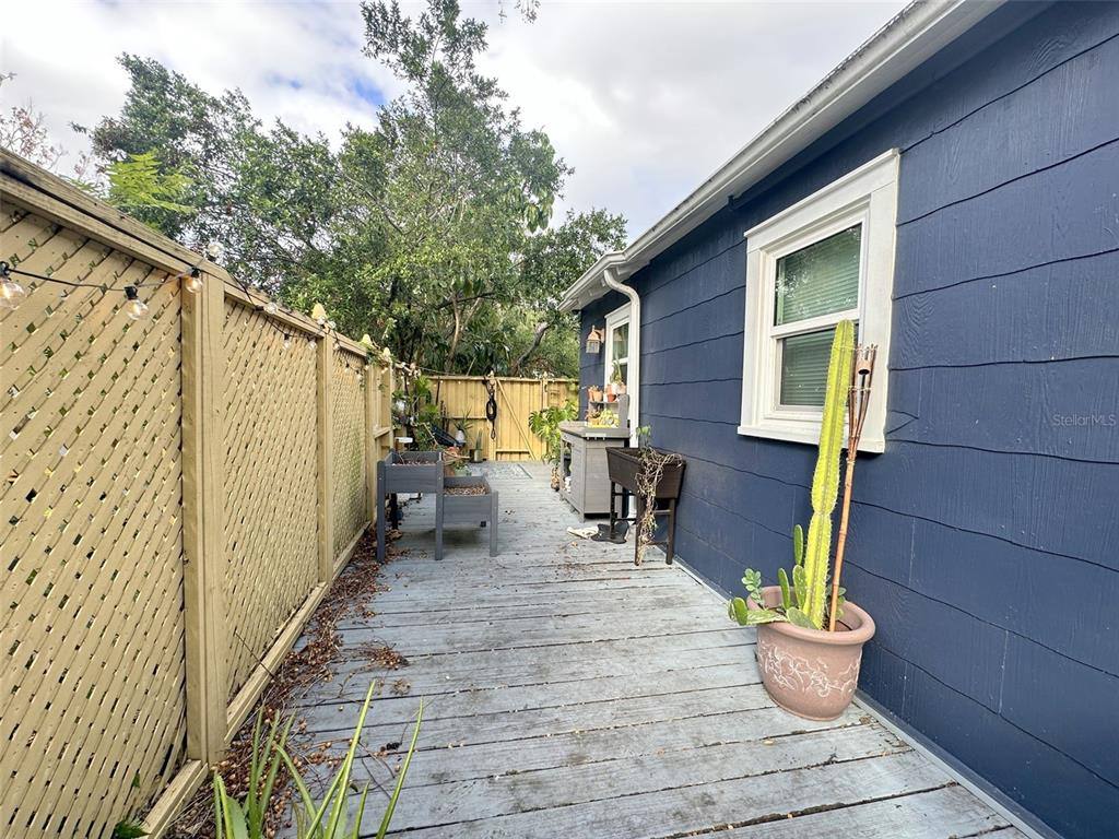 Apartment for rent at 1419 E Jean St, Tampa, FL 33604