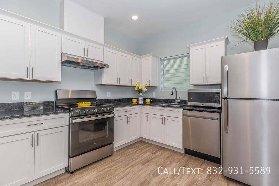 Apartment for rent at 1299 S 7th St #APA1, Conroe, TX 77301