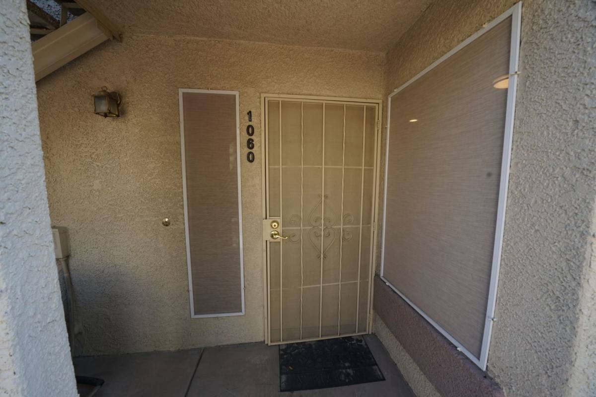 Apartment for rent at 5710 E Tropicana Ave, Las Vegas, NV 89122