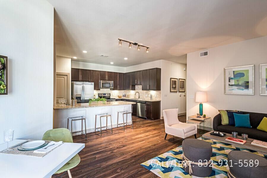 Apartment for rent at 2598 Main St #38M2, Houston, TX 77002