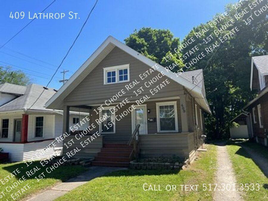 House for rent at 409 Lathrop St, Lansing, MI 48912