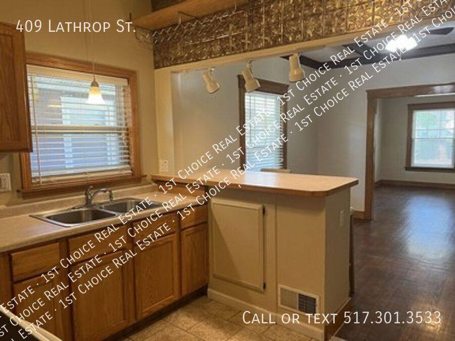 House for rent at 409 Lathrop St, Lansing, MI 48912