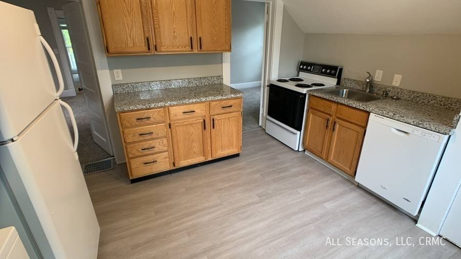 Apartment for rent at 114 E Espanola St, Colorado Springs, CO 80907