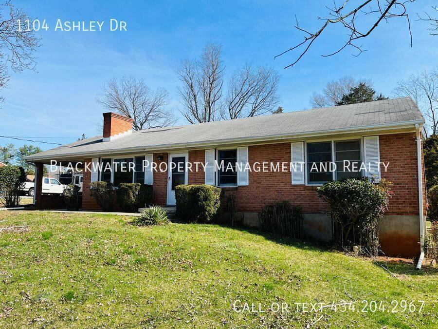 House for rent at 1104 Ashley Dr, Lynchburg, VA 24501