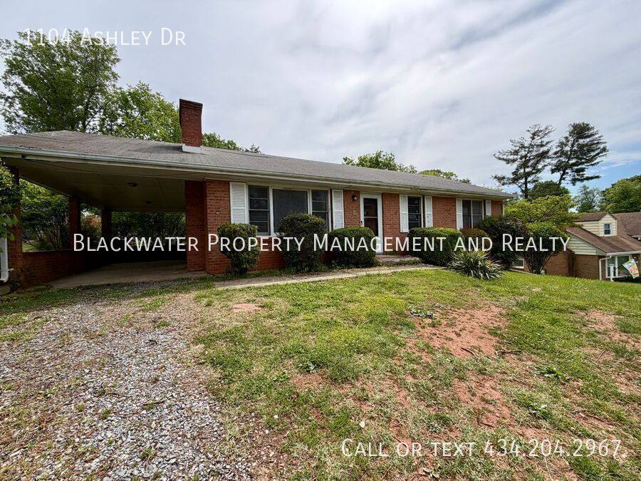 House for rent at 1104 Ashley Dr, Lynchburg, VA 24501