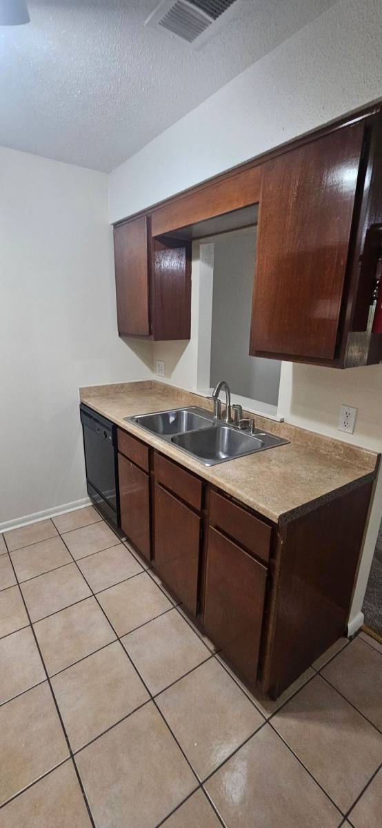 Apartment for rent at 629 Highway, Vicksburg, MS 39180