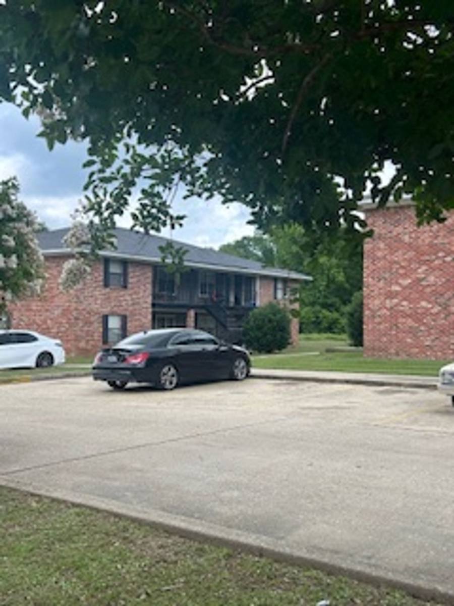 Apartment for rent at 629 Highway, Vicksburg, MS 39180