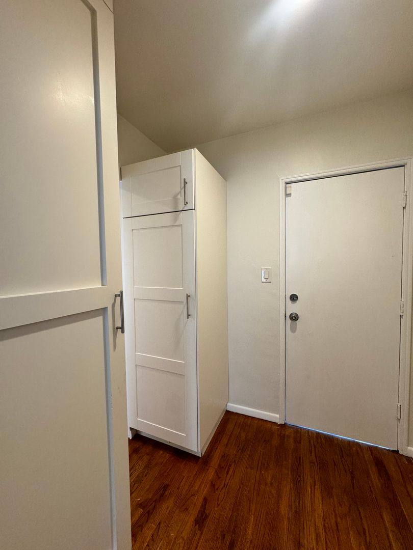 Apartment for rent at 1416 S Genesee Ave, Los Angeles, CA 90019