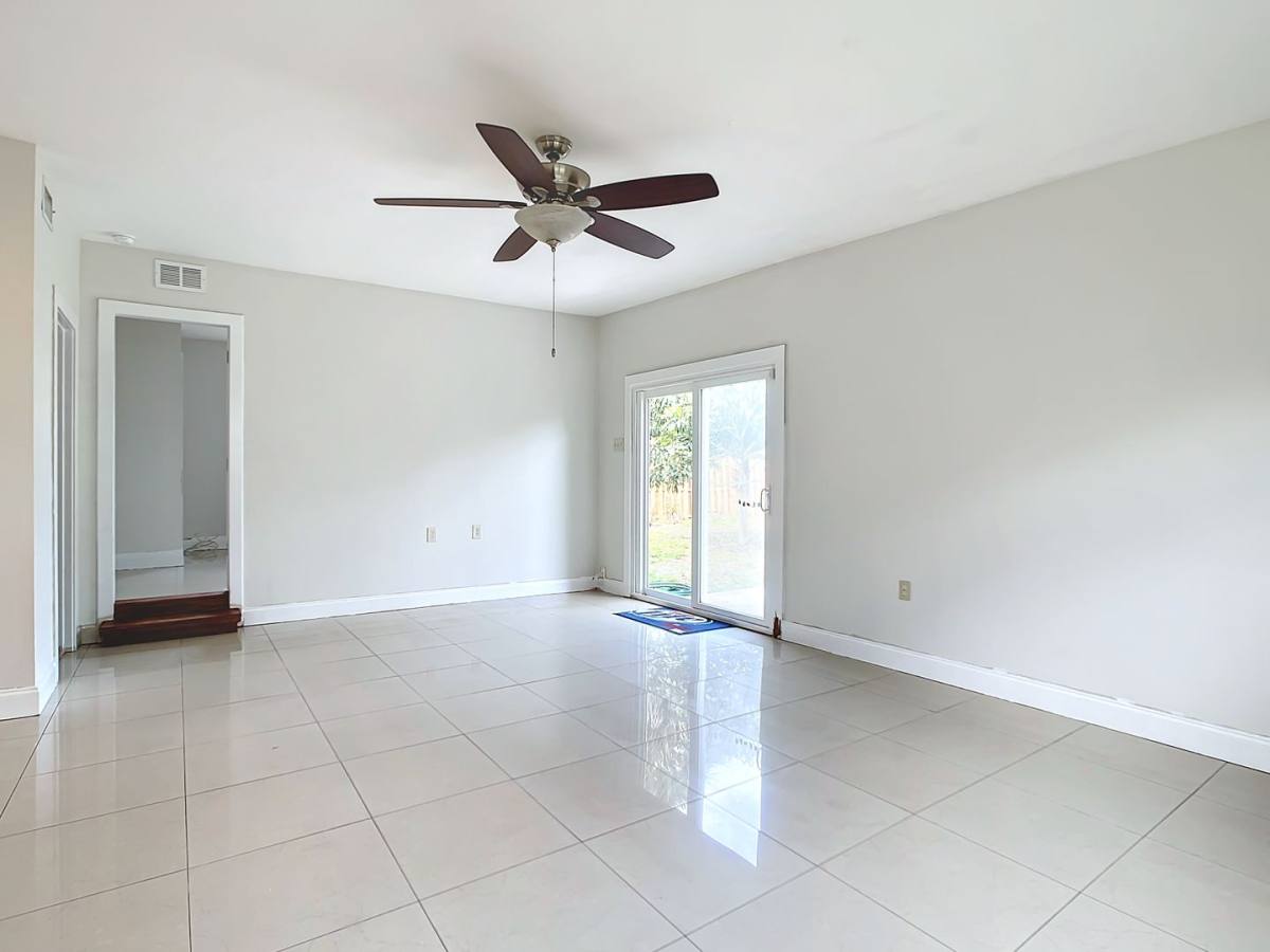 House for rent at 6823 4th Ave N, Saint Petersburg, FL 33710