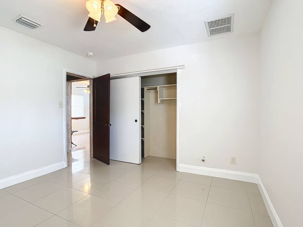 House for rent at 6823 4th Ave N, Saint Petersburg, FL 33710