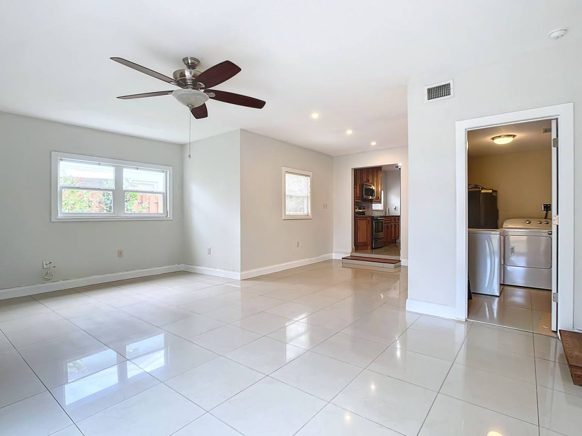 House for rent at 6823 4th Ave N, Saint Petersburg, FL 33710