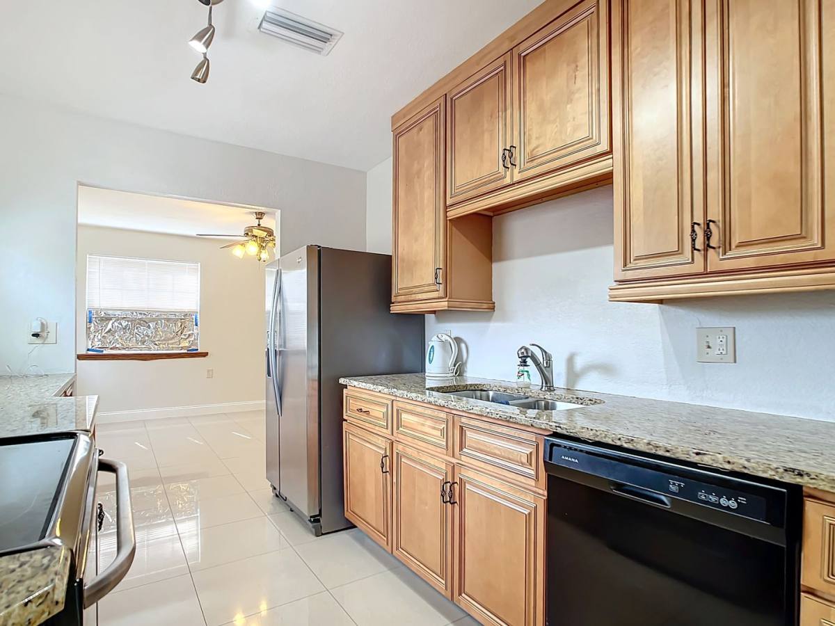House for rent at 6823 4th Ave N, Saint Petersburg, FL 33710