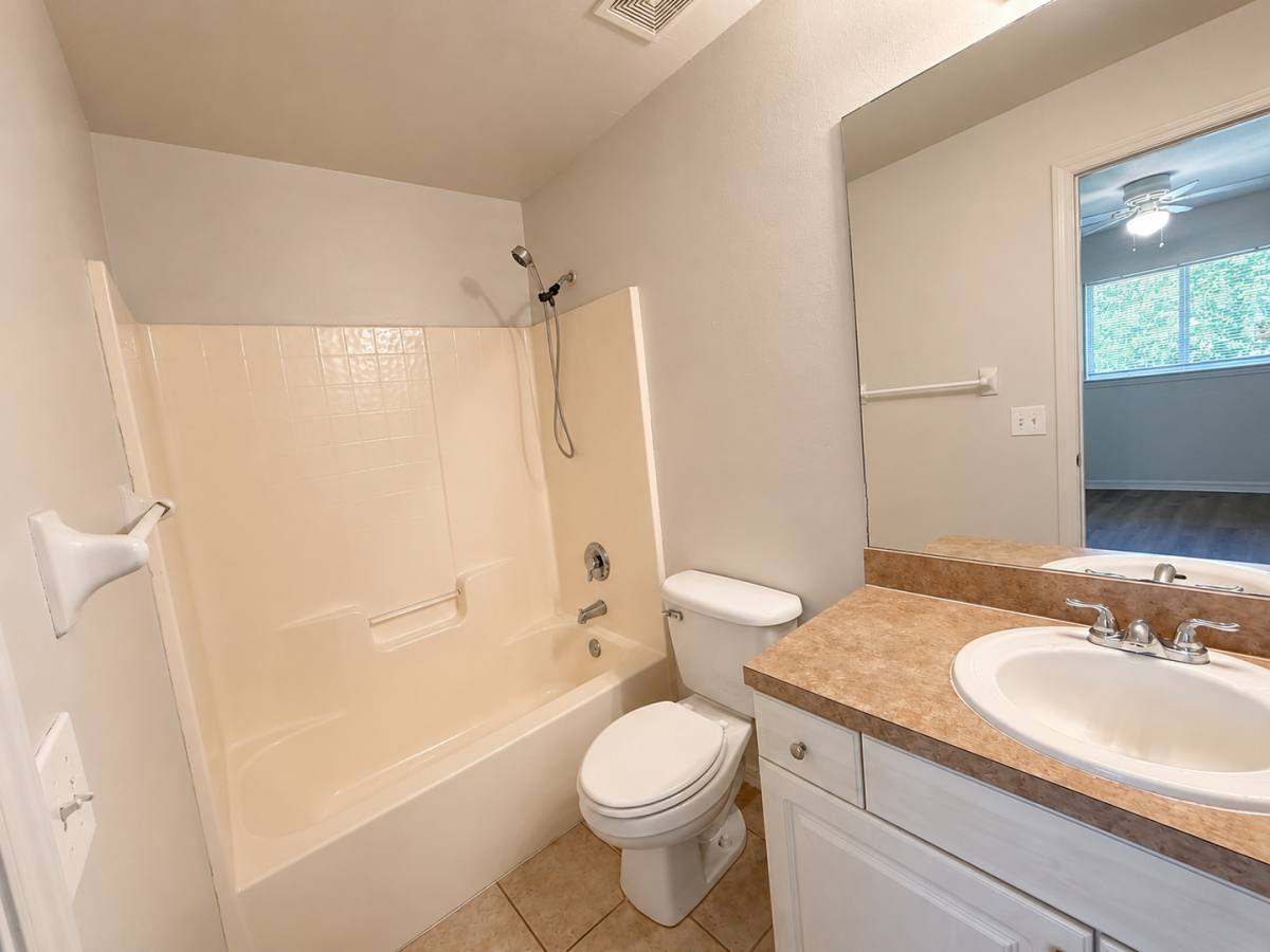 Townhouse for rent at 4401 22nd St SW, Lehigh Acres, FL 33973