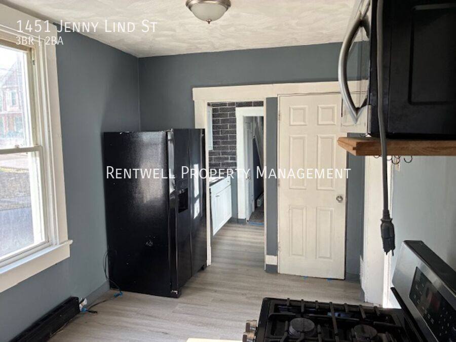 House for rent at 1451 Jenny Lind St, McKeesport, PA 15132