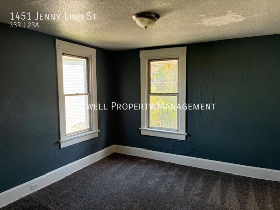 House for rent at 1451 Jenny Lind St, McKeesport, PA 15132
