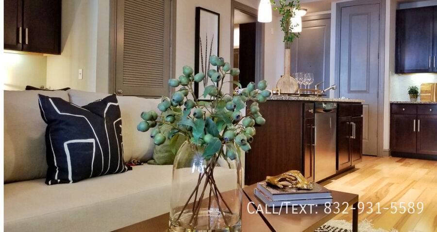 Apartment for rent at 100 Westcott St #MH1, Houston, TX 77007