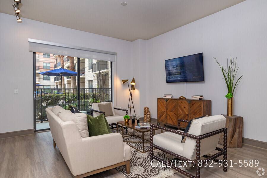 Apartment for rent at 100 Westcott St #MH1, Houston, TX 77007
