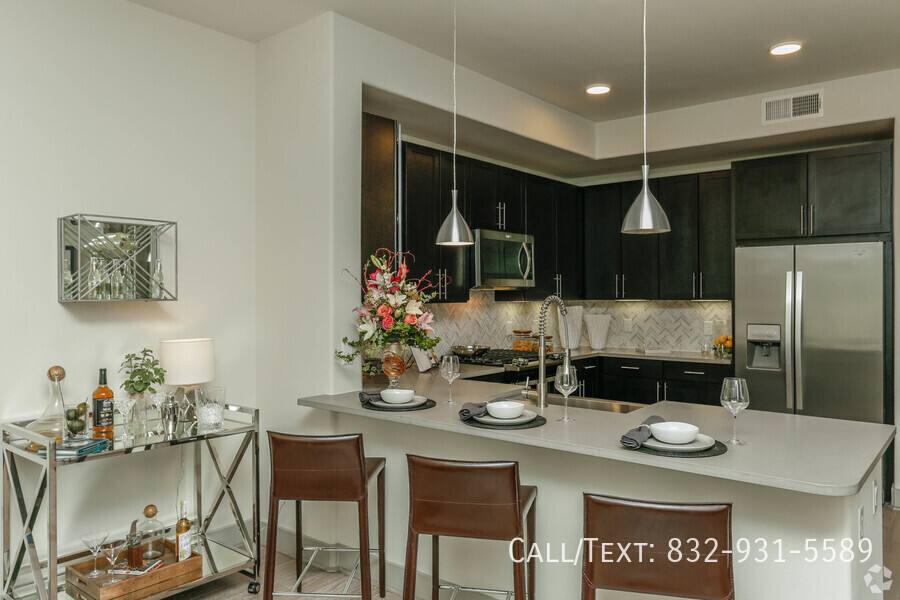 Apartment for rent at 699 Capitol St #14TA1, Houston, TX 77002