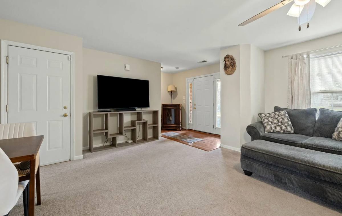 Apartment for rent at 1077 Duval St #102, Lexington, KY 40515