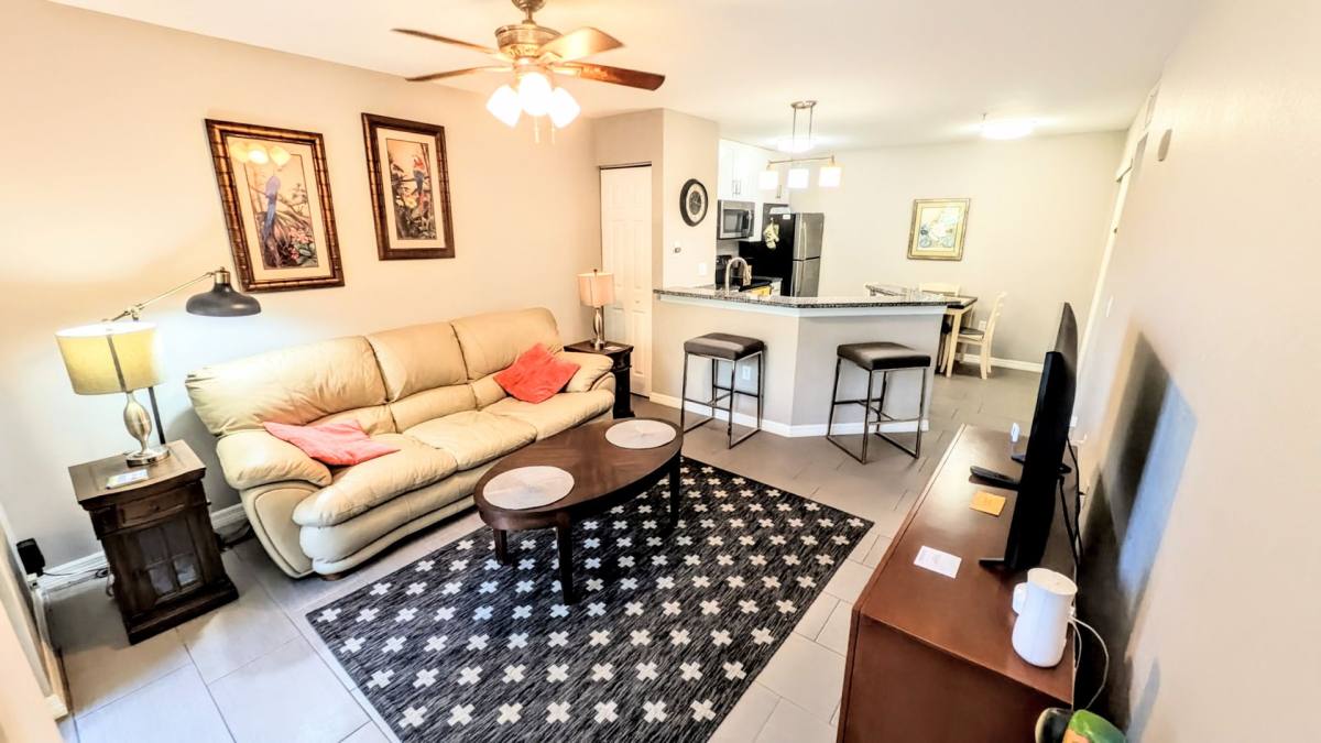 Condo for rent at 850 S Tamiami Trail, Sarasota, FL 34236