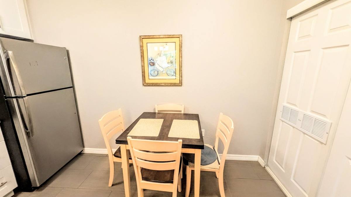 Condo for rent at 850 S Tamiami Trail, Sarasota, FL 34236