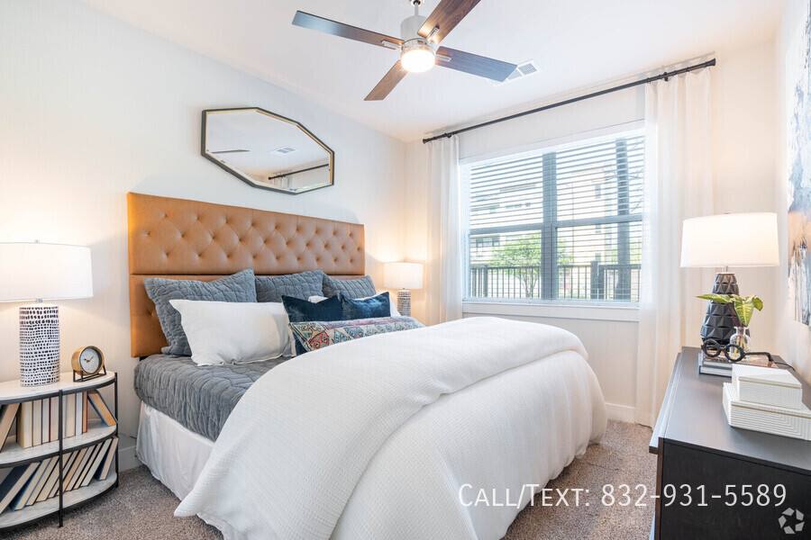 Apartment for rent at 2000 N St Charles #BE1, Houston, TX 77003