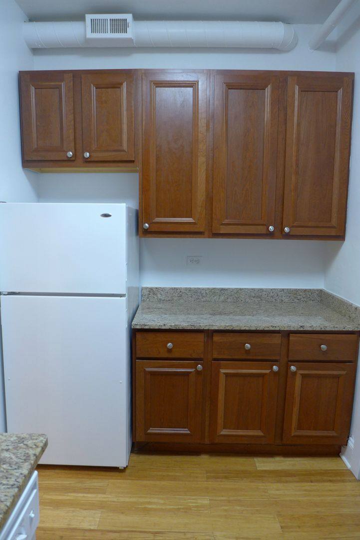 Apartment for rent at 3413-21 N Marshfield, Chicago, IL 60657
