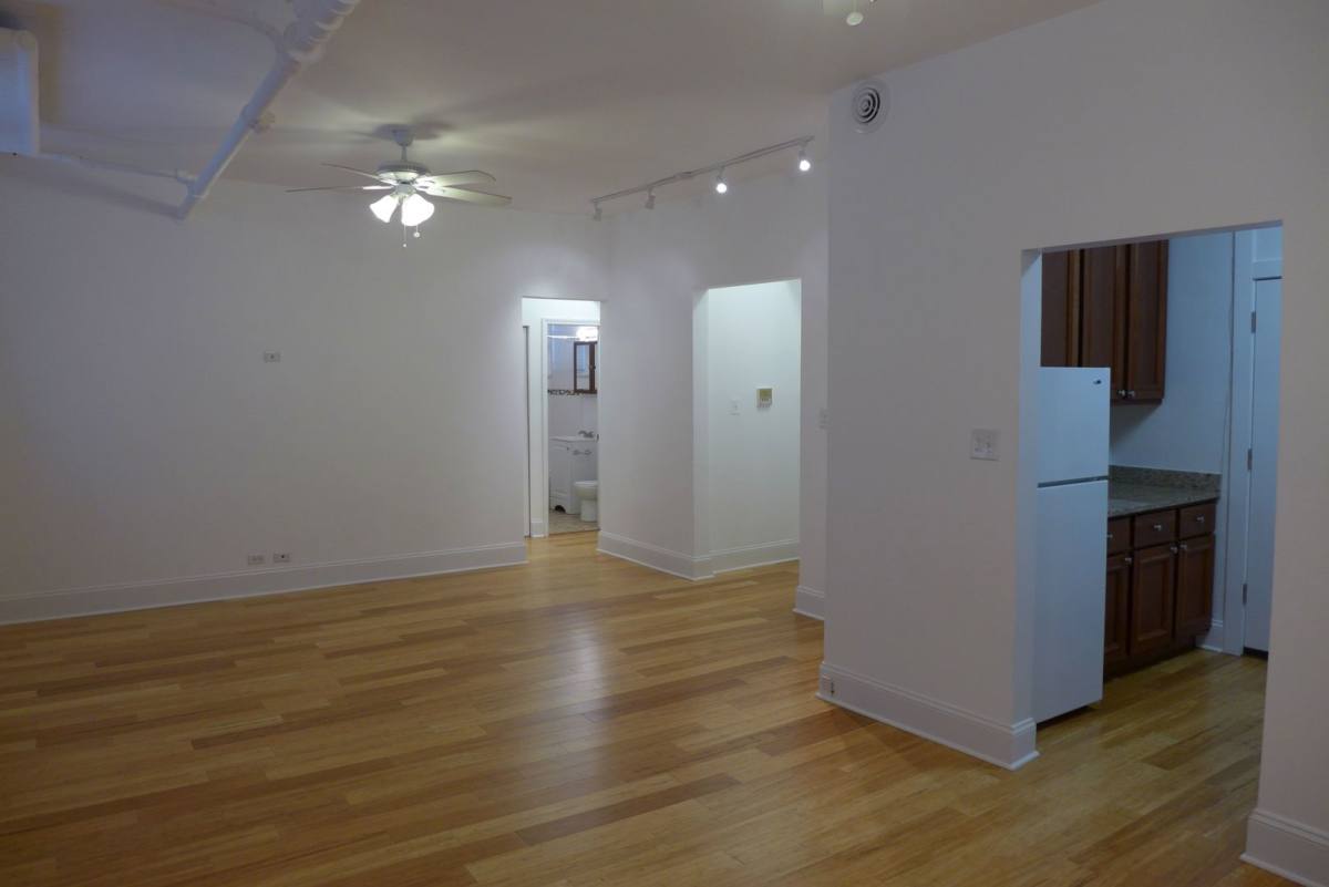 Apartment for rent at 3413-21 N Marshfield, Chicago, IL 60657