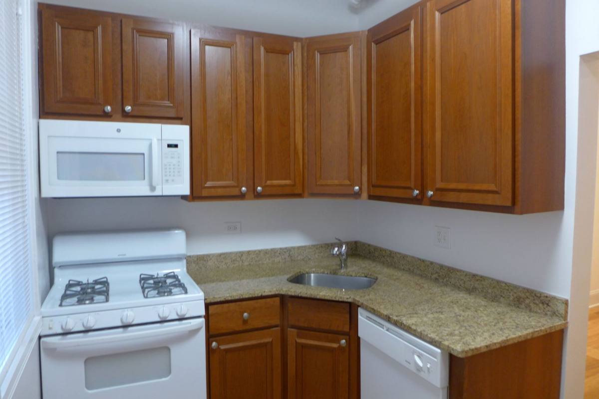 Apartment for rent at 3413-21 N Marshfield, Chicago, IL 60657