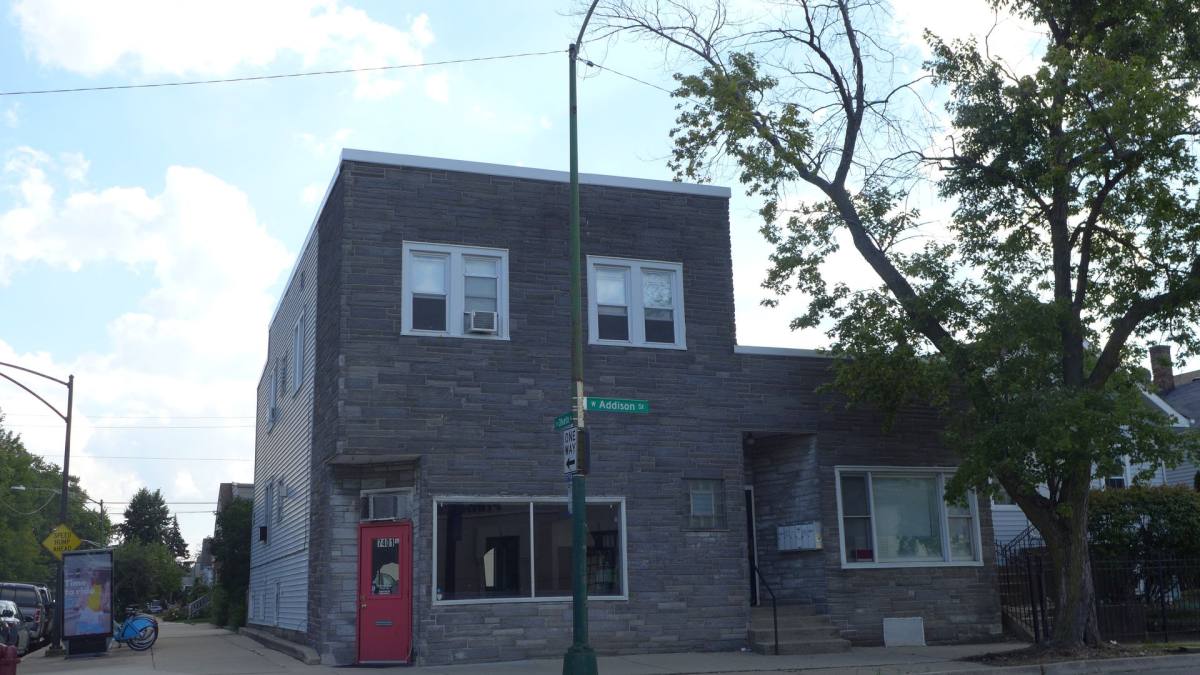 Apartment for rent at 7401 W Addison St, Chicago, IL 60634