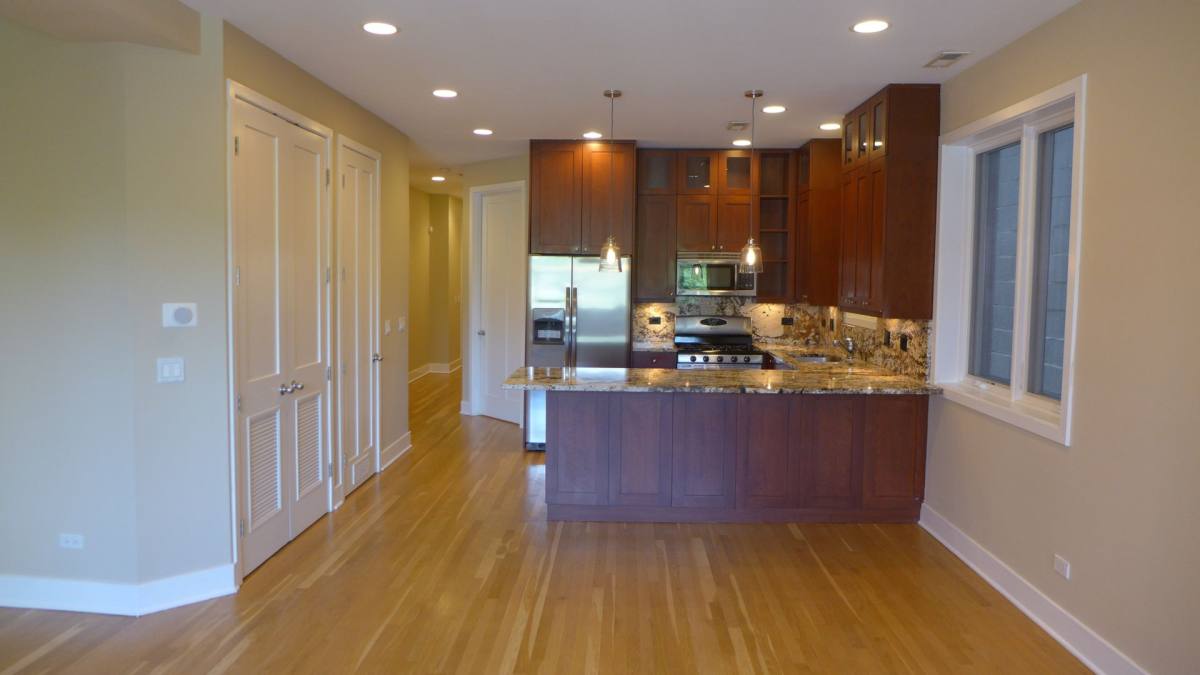 Apartment for rent at 2143-45 N Damen, Chicago, IL 60647