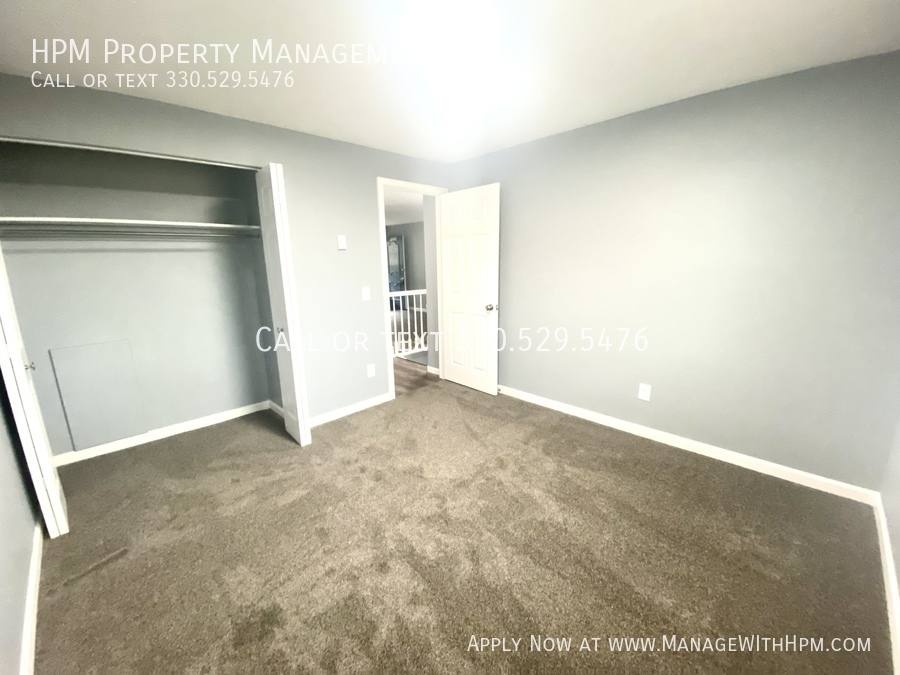 Townhouse for rent at 1021 Pittsburg Ave NW, North Canton, OH 44720