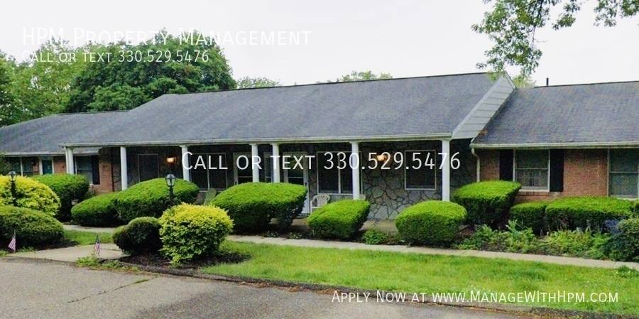 Townhouse for rent at 1021 Pittsburg Ave NW, North Canton, OH 44720