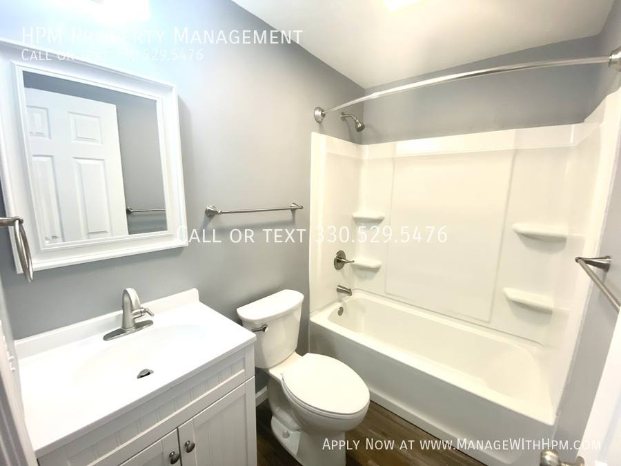 Townhouse for rent at 1021 Pittsburg Ave NW, North Canton, OH 44720