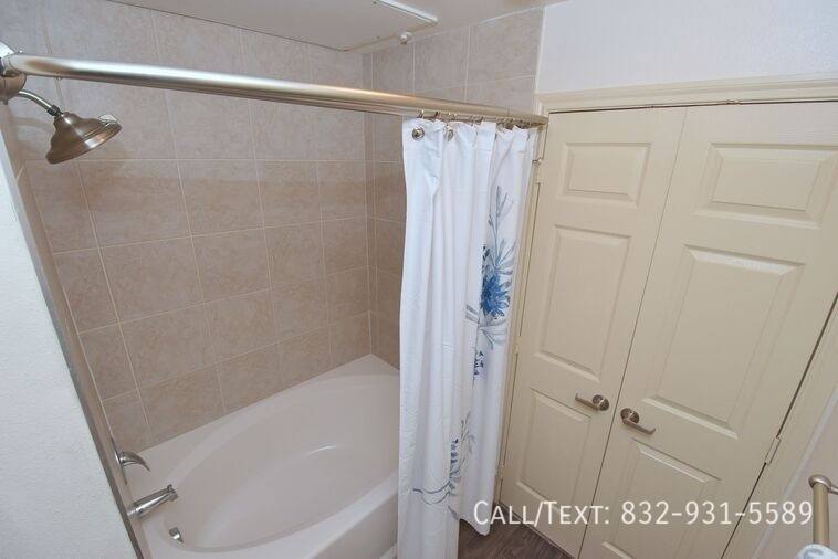 Apartment for rent at 3199 Austin St #MDGE, Houston, TX 77004