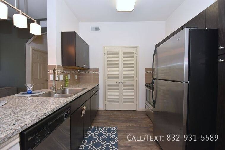 Apartment for rent at 3199 Austin St #MDGE, Houston, TX 77004