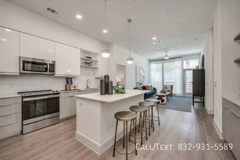 Apartment for rent at 8194 Knight Rd #RMCR, Houston, TX 77054
