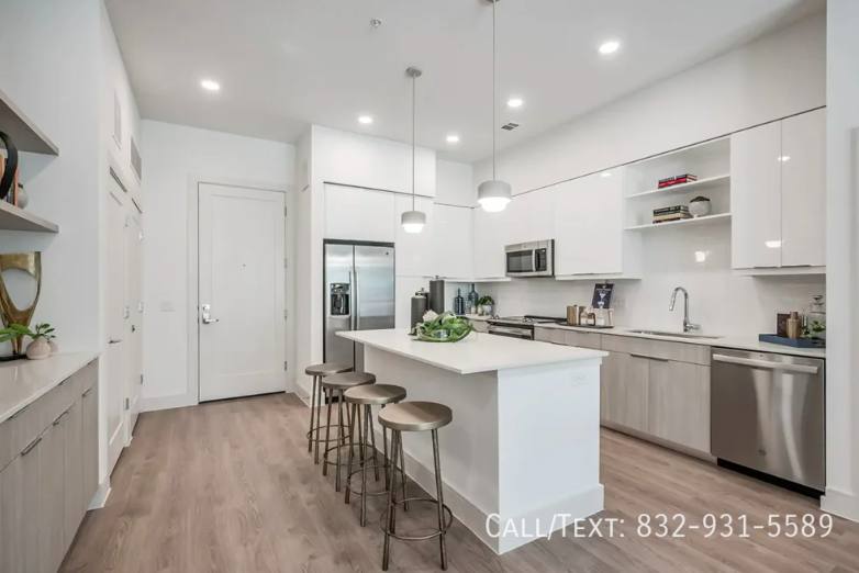 Apartment for rent at 8194 Knight Rd #RMCR, Houston, TX 77054