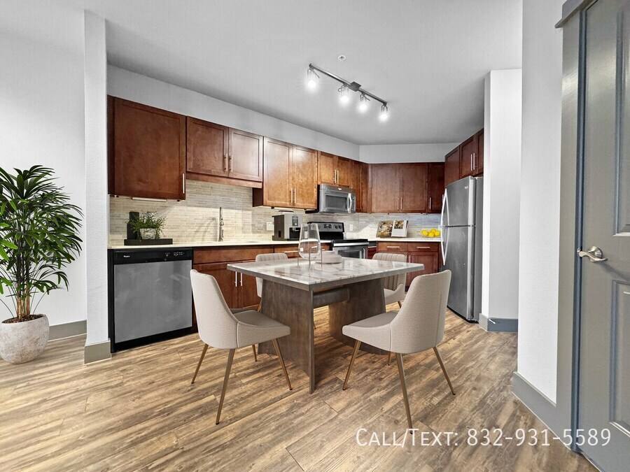 Apartment for rent at 699 Webster St #PATM2, Houston, TX 77002