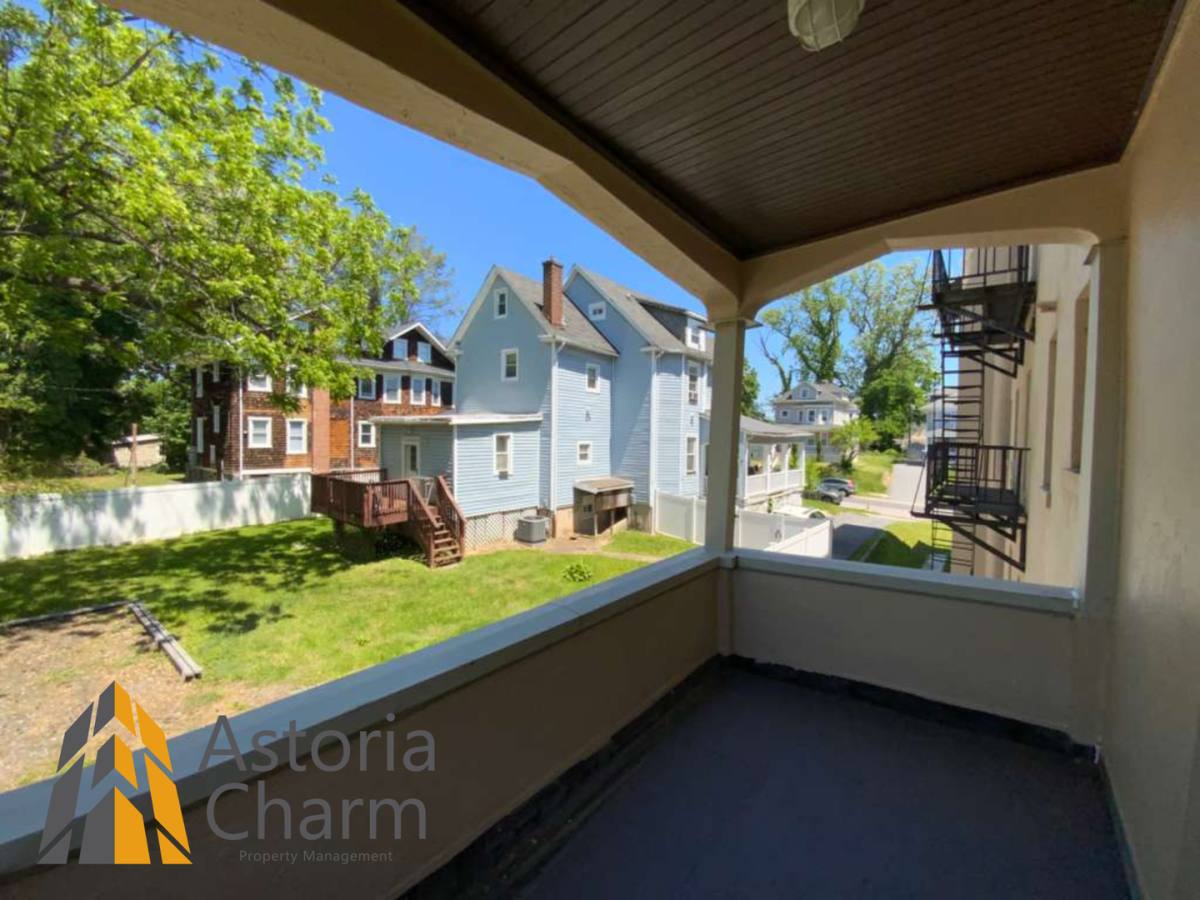 Apartment for rent at 2210 Roslyn Ave, Baltimore, MD 21216