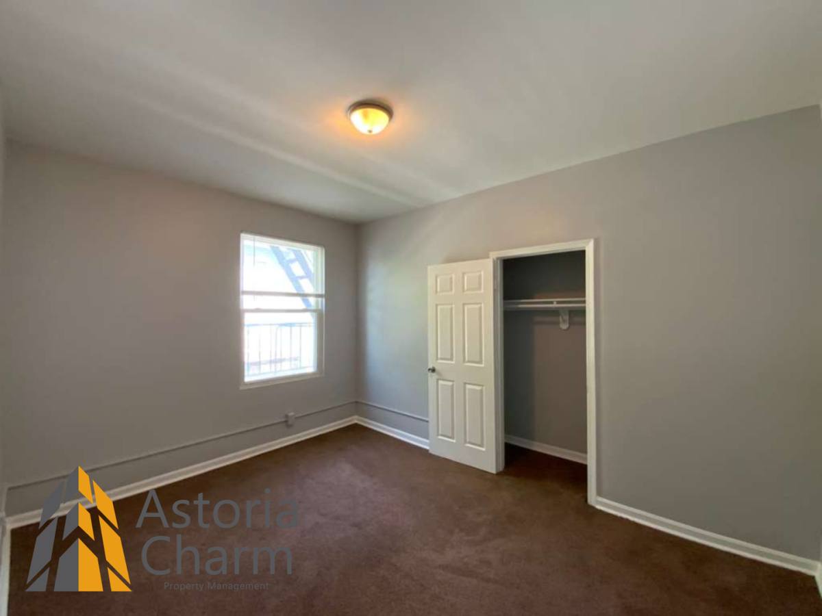 Apartment for rent at 2210 Roslyn Ave, Baltimore, MD 21216